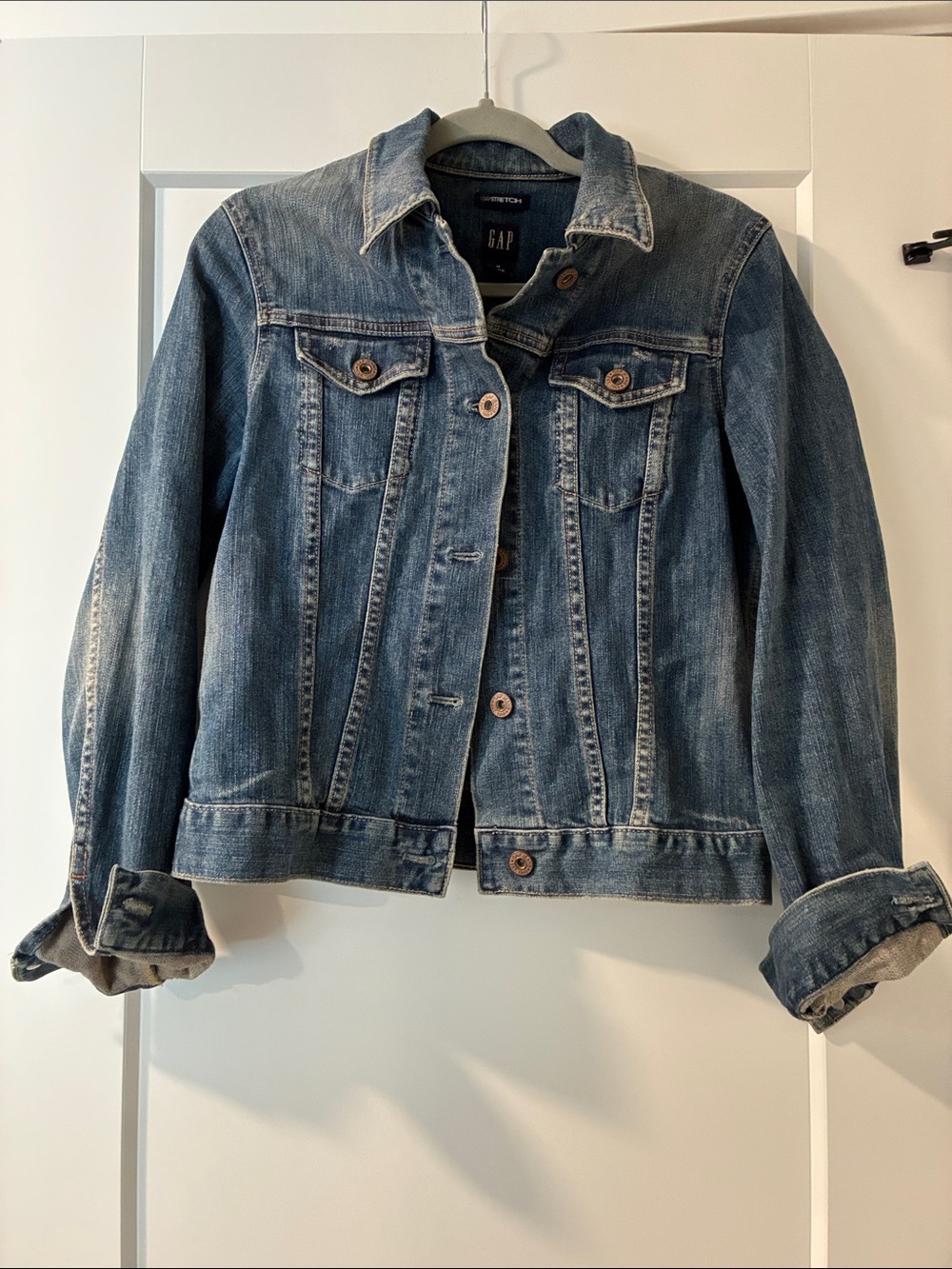 GAP Women's Medium Blue Washed Denim Jacket